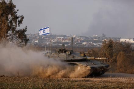 News Wrap: Israeli tanks push deeper into Gaza Strip: asset-mezzanine-16x9